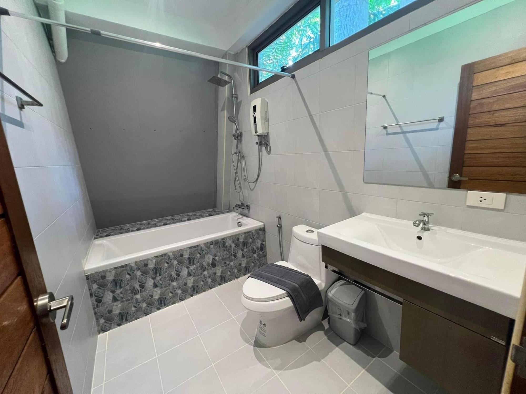 Chill Lay Resort Donsak Don Sak Exterior photo