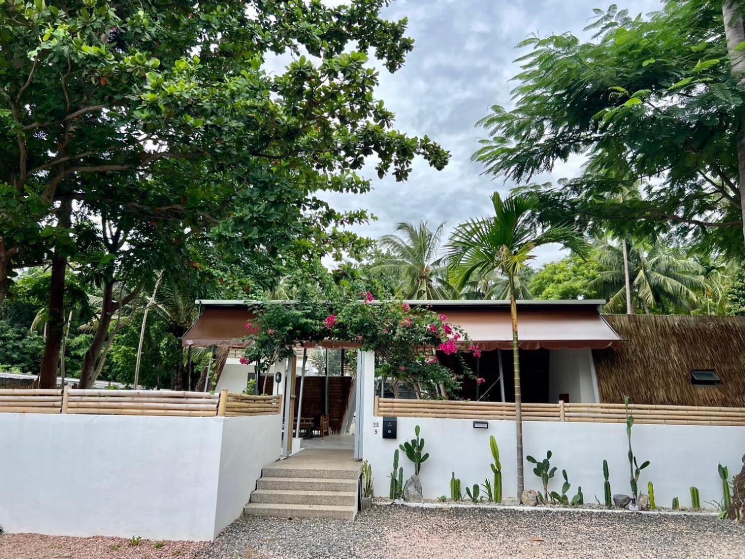 Chill Lay Resort Donsak Don Sak Exterior photo